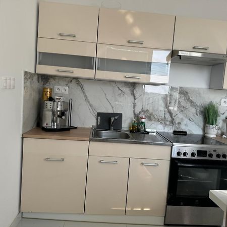 Peti Apartman Centrum Galanta Zewnętrze zdjęcie