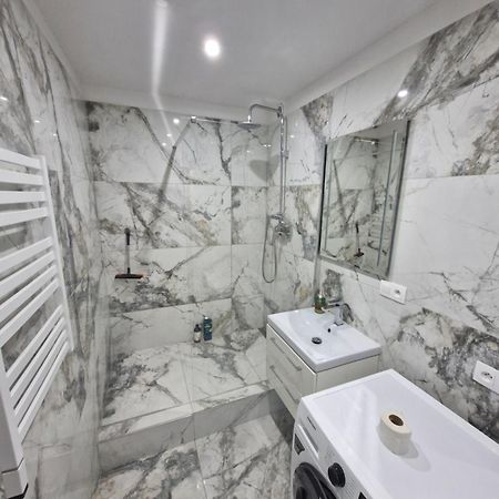 Peti Apartman Centrum Galanta Zewnętrze zdjęcie