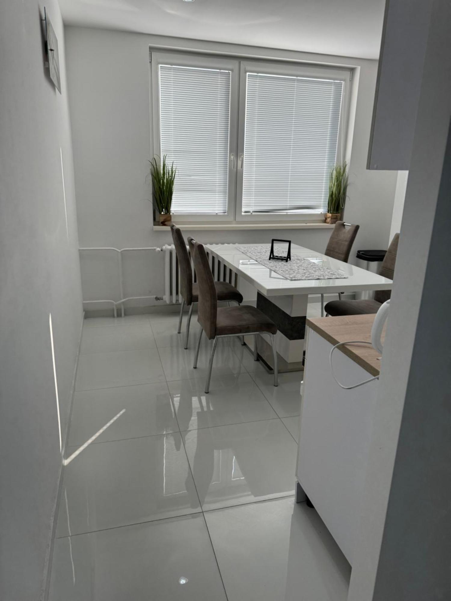 Peti Apartman Centrum Galanta Zewnętrze zdjęcie
