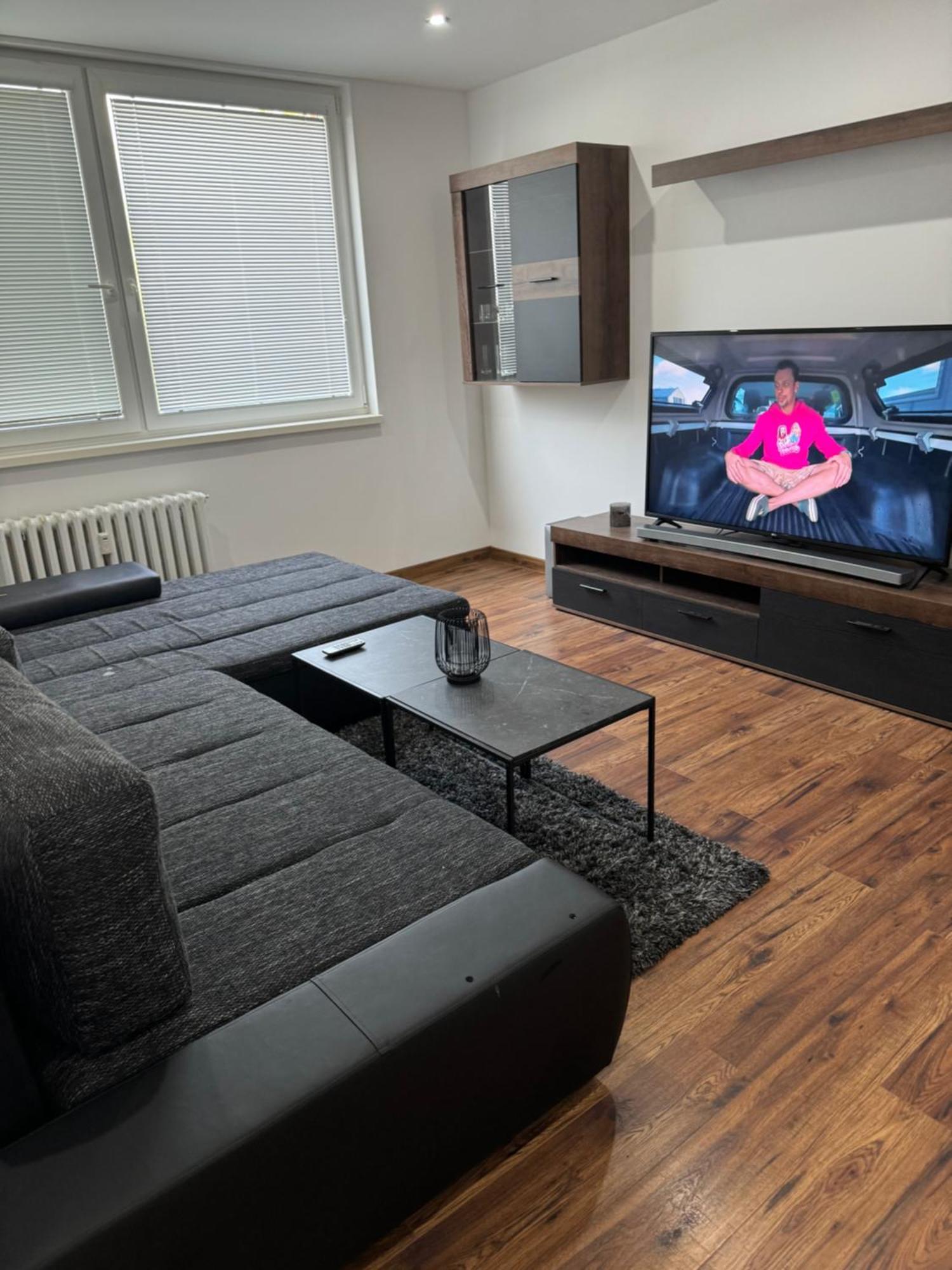 Peti Apartman Centrum Galanta Zewnętrze zdjęcie